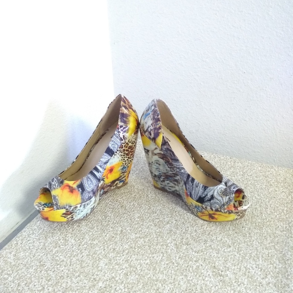 Zigi Soho "Rush" Platform Wedge Shoes